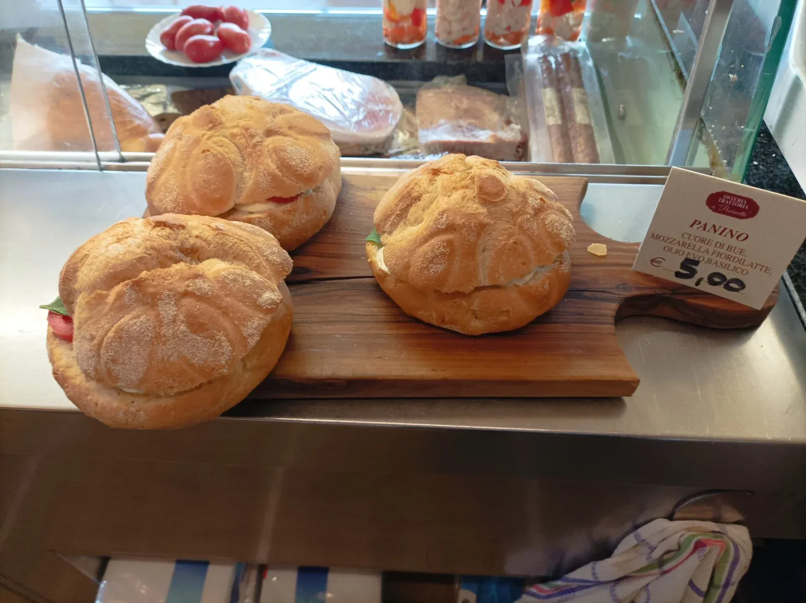 Panini Osteria trattoria a Cisano sul Neva DA PESCIUNETTU